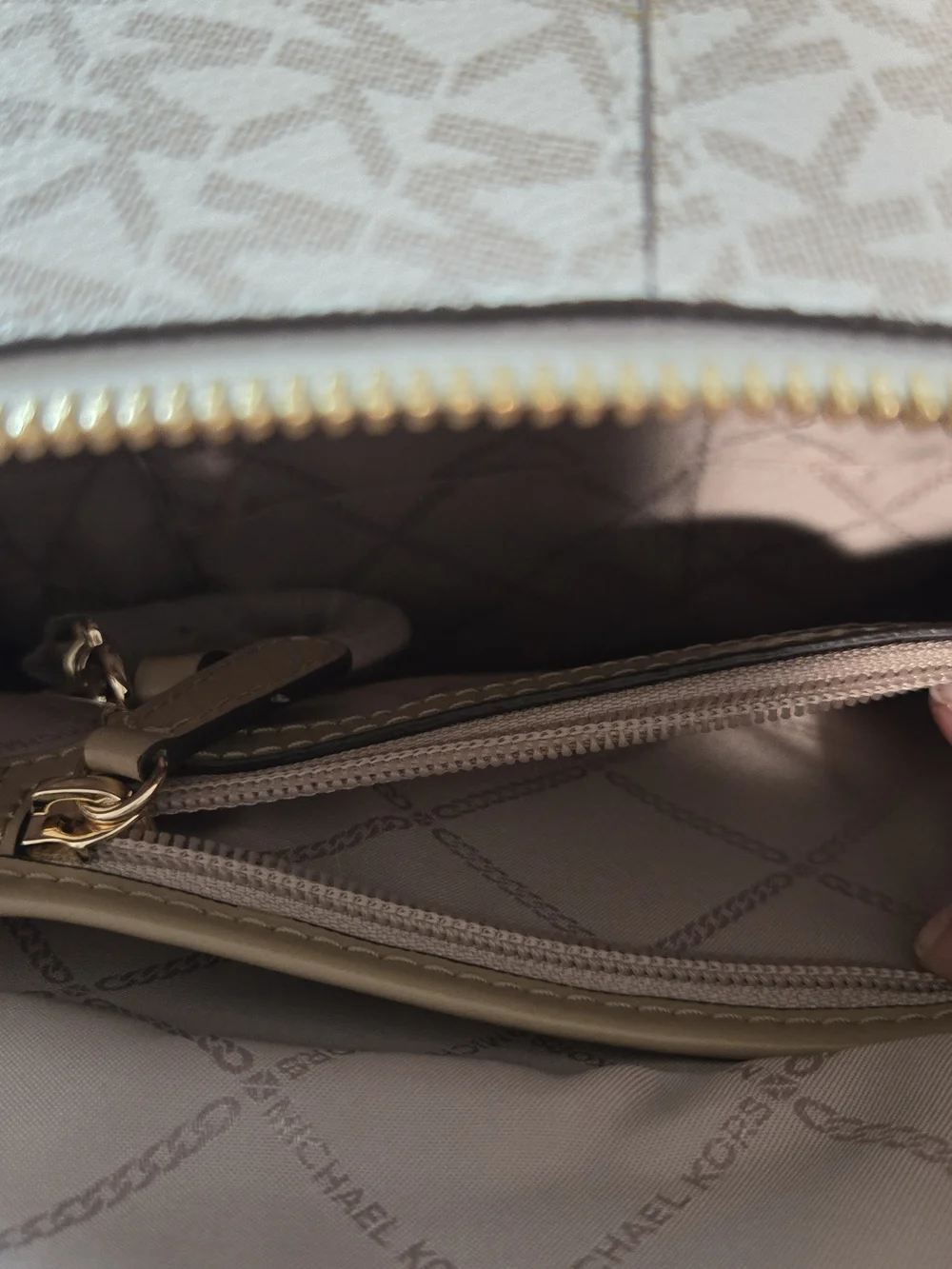 Michael Kors Rhea Zip Medium Backpack — Vanilla/Acorn MK Logo